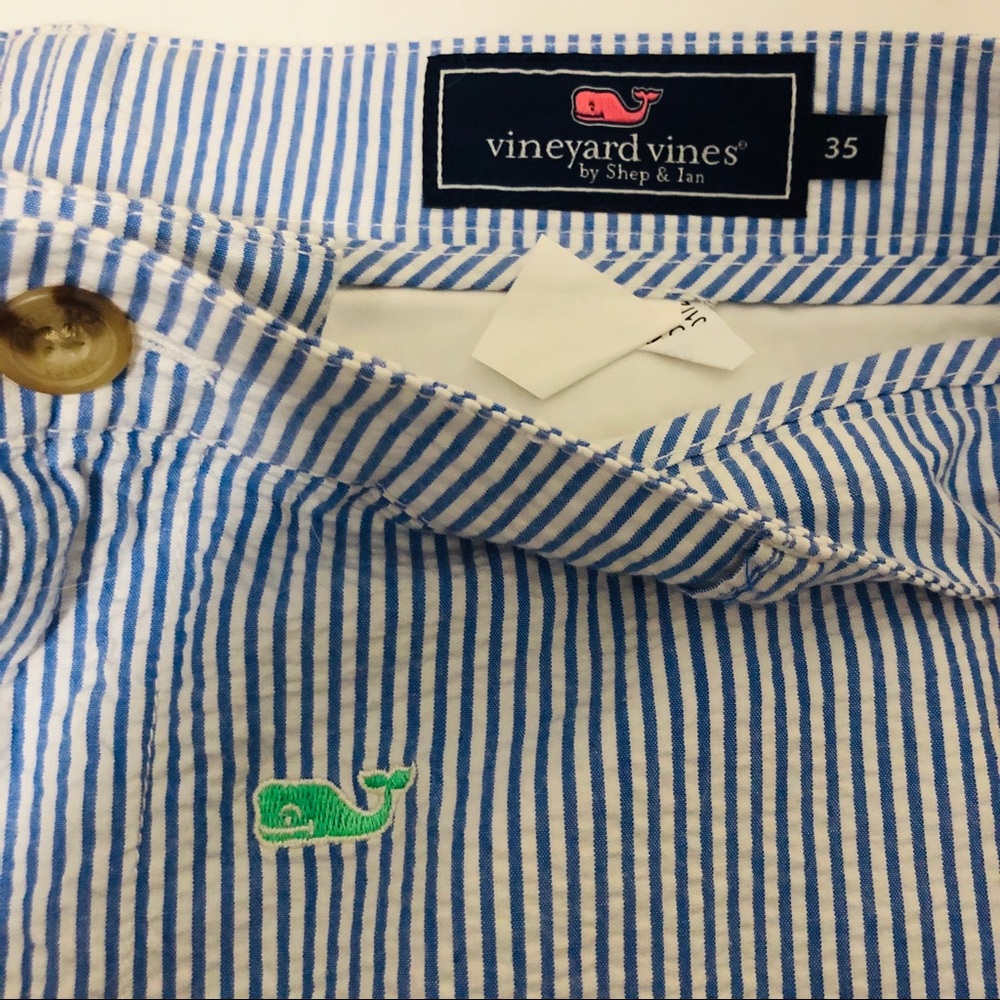 Vineyard Vines whale motif seersucker shorts 35W